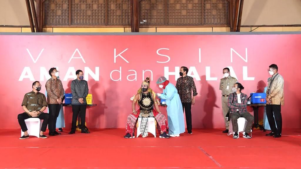 Headline Nasional | 500 Pelaku Ekonomi Kreatif Laksanakan Vaksinasi