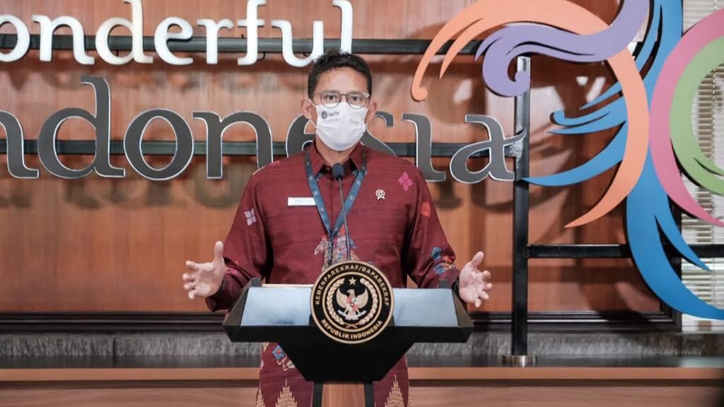 Headline Nasional | Menparekraf Ajak Semua Pihak Berkolaborasi Terapkan Protokol Kesehatan