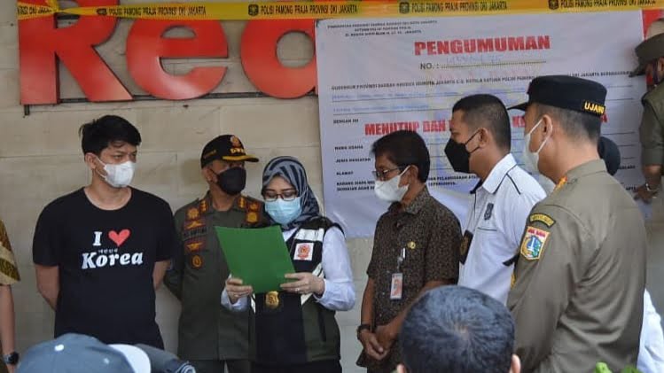 Headline Jakarta | Satpol PP DKI Jakarta Tutup Permanen hotel RedDoorz Plus near TIS Square Tebet