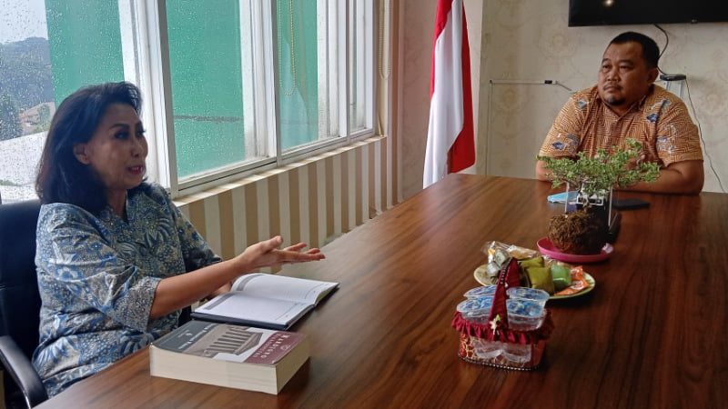 Headline Nasional | MAKI Ajak Mantan Ketua Pansel KPK Gugat SP3 KPK