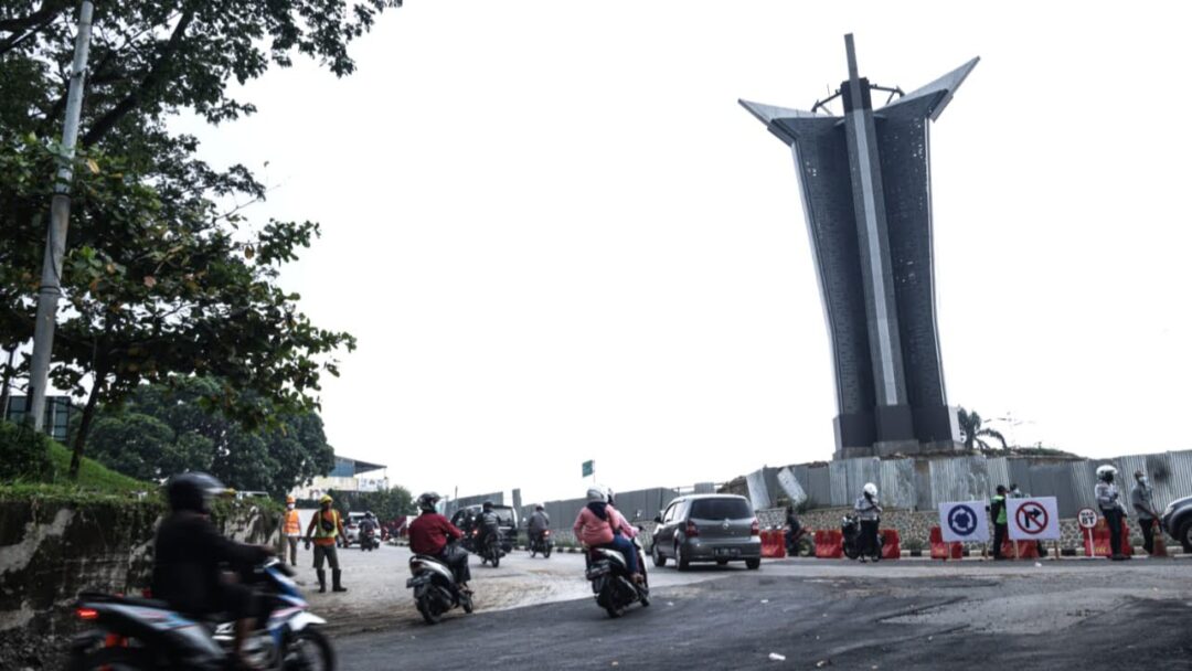Headline Bogor | Pemkab Bogor Berlakukan Satu Arah di Bundaran Tugu Simpang Sentul
