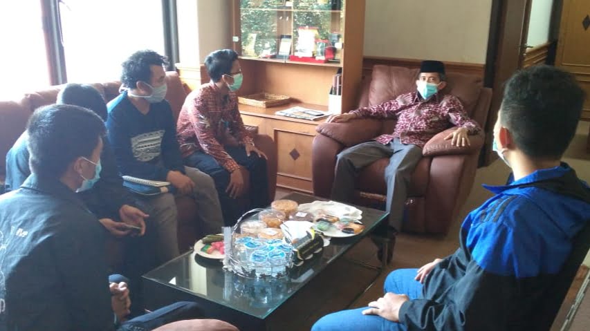 Headline Bogor | KAMMI Bogor Sampaikan Hasil Pengawasan dan Evaluasi Dua Program Bupati Bogor