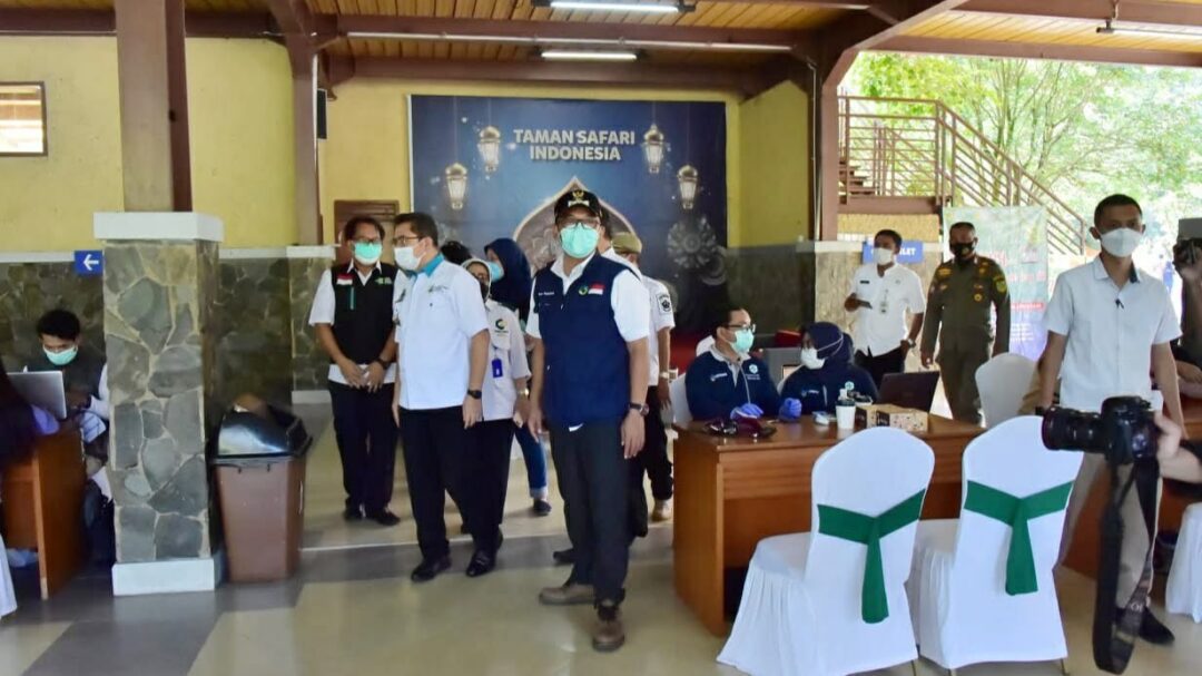 Headline Bogor | Pemkab Bogor Kembali Gelar Vaksinasi Massal Bagi Pelaku Pariwisata