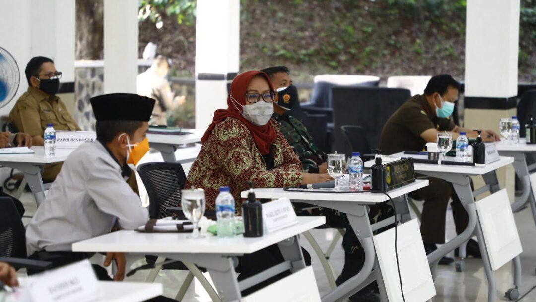 Headline Bogor | Bupati Ade Yasin Turunkan Bogor GerCep Bantu Warga Isoman