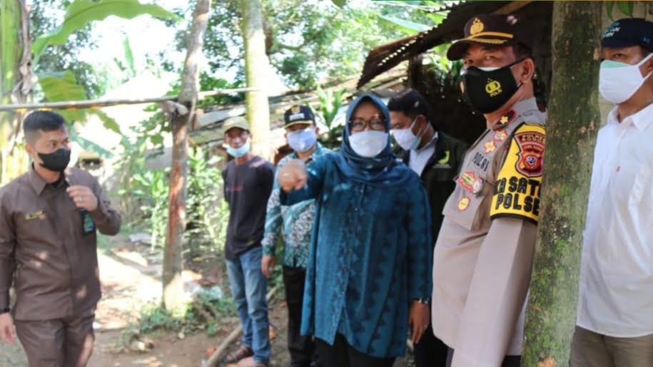 Headline Bogor | Tinjau Lokasi Bencana Longsor, Bupati Bogor Minta Penanganan Cepat