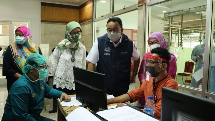 Headline Jakarta | Pemprov DKI Targetkan Akhir Agustus Seluruh Nakes Dapatkan Vaksin Dosis Ketiga
