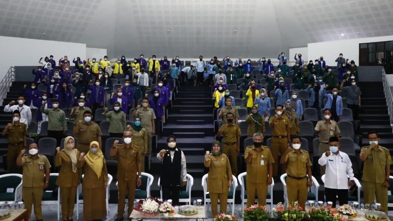 Headline Bogor | Bupati Bogor Ajak Penerima Beasiswa Pancakarsa Jadi Agen Kemajuan