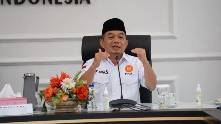 Jazuli Juwaini Nilai Analogi Menag Yaqut Qoumas Rusak Toleransi