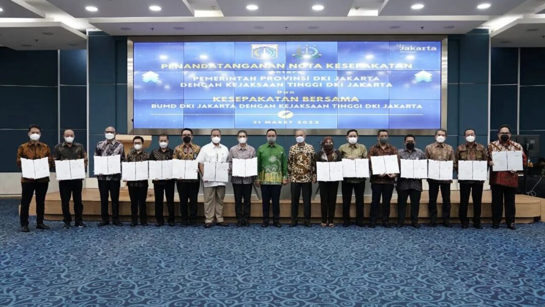 15 BUMD DKI Jakarta dan Kejati DKI Jakarta Tandatangani Kesepakatan Bersama
