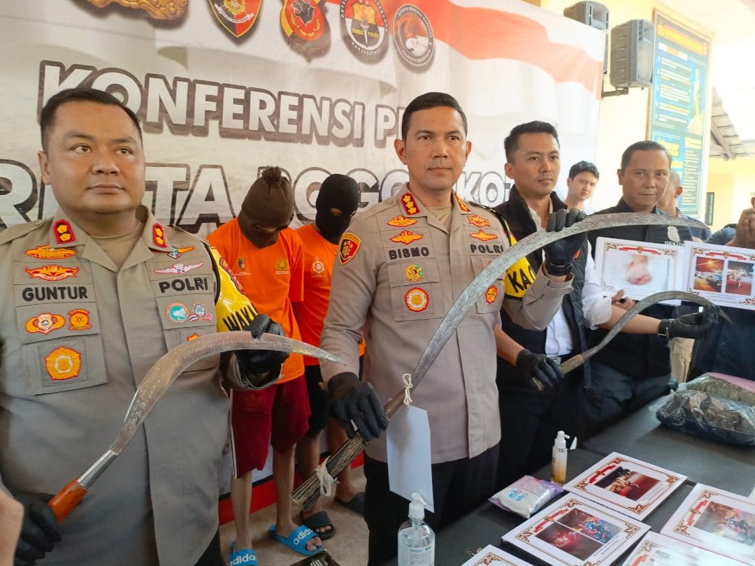 Polisi Amankan 3 Pelaku Tawuran Bersajam, Petugas Beri Tembakan Peringatan