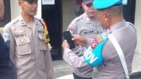 Pastikan Tidak Ada Aktivitas Judi Online, Propam Polresta Bogor Kota Sidak Ponsesl Personel