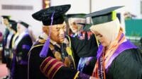 Unpak Wisuda 839 Lulusan dan Umumkan Capaian Gemilang di Akhir Tahun 2024