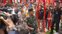 Panglima TNI Tinjau Arus Mudik Nataru di Tol Jakarta-Cikampek