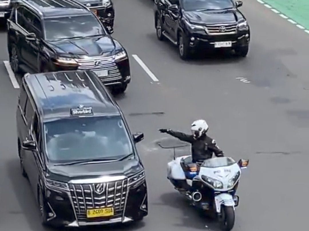 Mayor Teddy Tegur Pejabat Pemilik Pelat RI 36 Usai Viral Aksi Arogan Patwal di Jalan