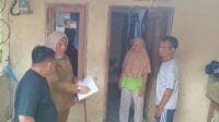 Tinjau Rumah Warga, Kasi Kemas Mekarwangi Pastikan Pengajuan Perbaikan Tahun Ini
