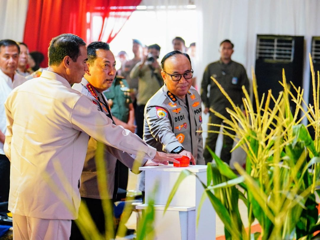 Kapolri dan Menteri Pertanian Resmikan Penanaman Serentak 1 Juta Hektar Jagung