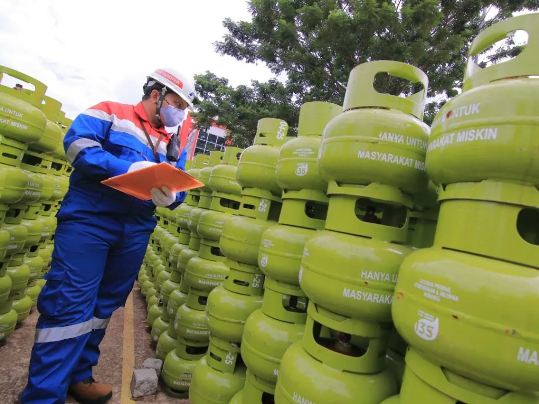 Pemerintah Akan Evaluasi Kebijakan Larangan Penyaluran LPG 3 kg Melalui Pengecer