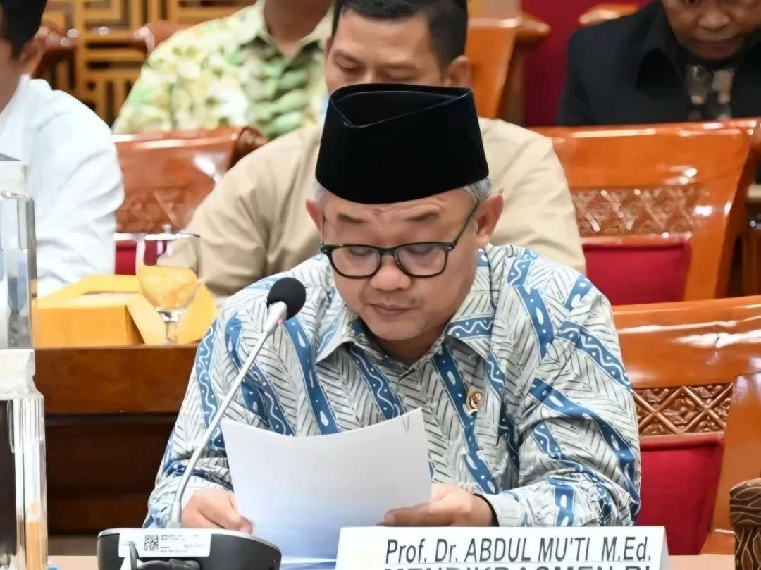 Gaji ke-13 dan Tunjangan Guru Tetap Aman Meski Ada Efisiensi Anggaran