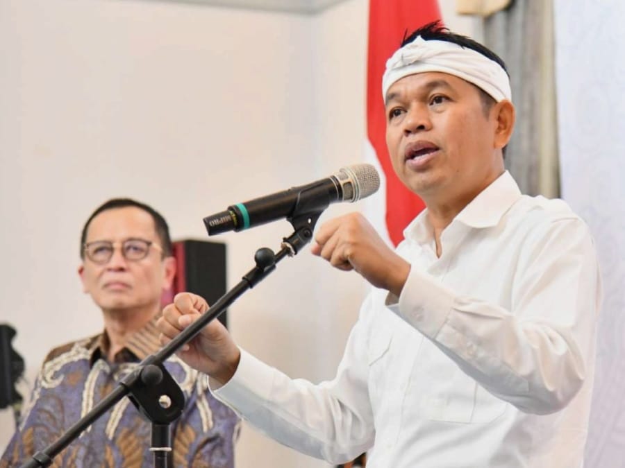 Gubernur Jabar Desak OJK Berantas Pinjol Ilegal dan Bank Gelap