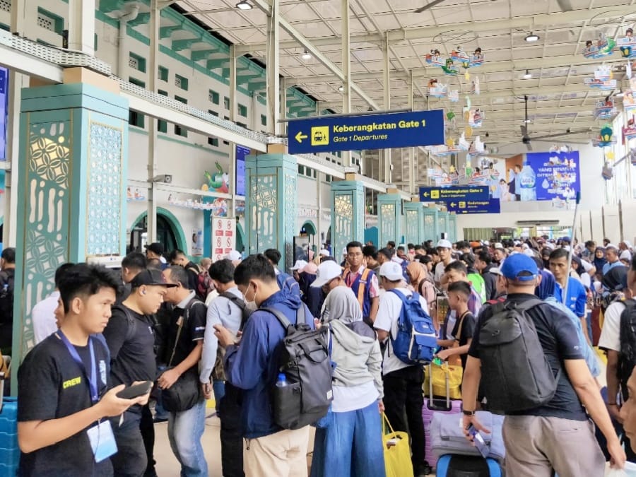 Tiket Kereta Lebaran 2025 Laris! Sudah Terjual 3 Juta, Ini Rute Terpadat
