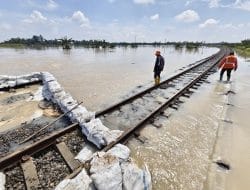 Banjir Sungai Tuntang, Jalur Kereta Gubug – Karangjati Ditutup Sementara