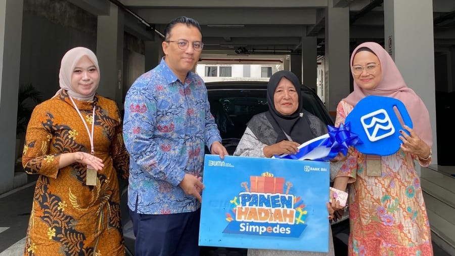 BRI Bogor Pajajaran Serahkan Hadiah Panen Hadiah Simpedes (PHS), Nasabah Raih Mobil hingga TV LED