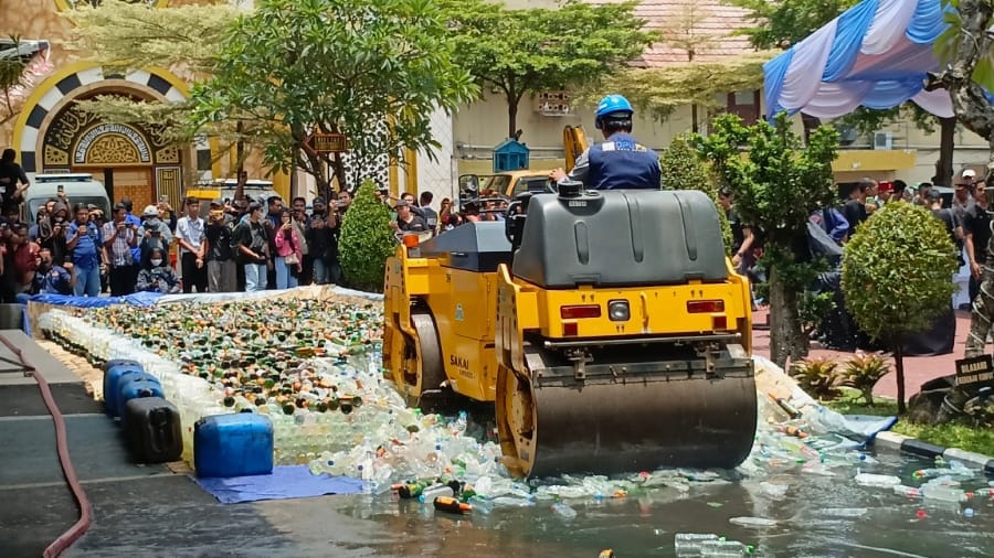 Polresta Bogor Kota Musnahkan 38 Ribu Botol Miras, Angka Kriminalitas Turun 18 Persen