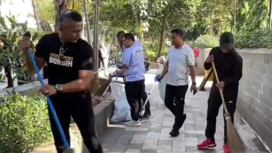 KPP Bogor Raya dan Pemkot Gelar “Jumat Bersih”, Dorong Pemuda Jadi Teladan Peduli Lingkungan