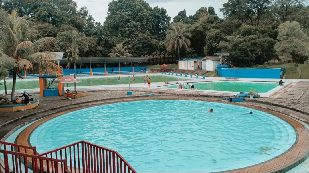 Lebih Nyaman! Kolam Renang Mila Kencana Kini Layani Pembayaran QRIS, Pengunjung: Jadi Praktis