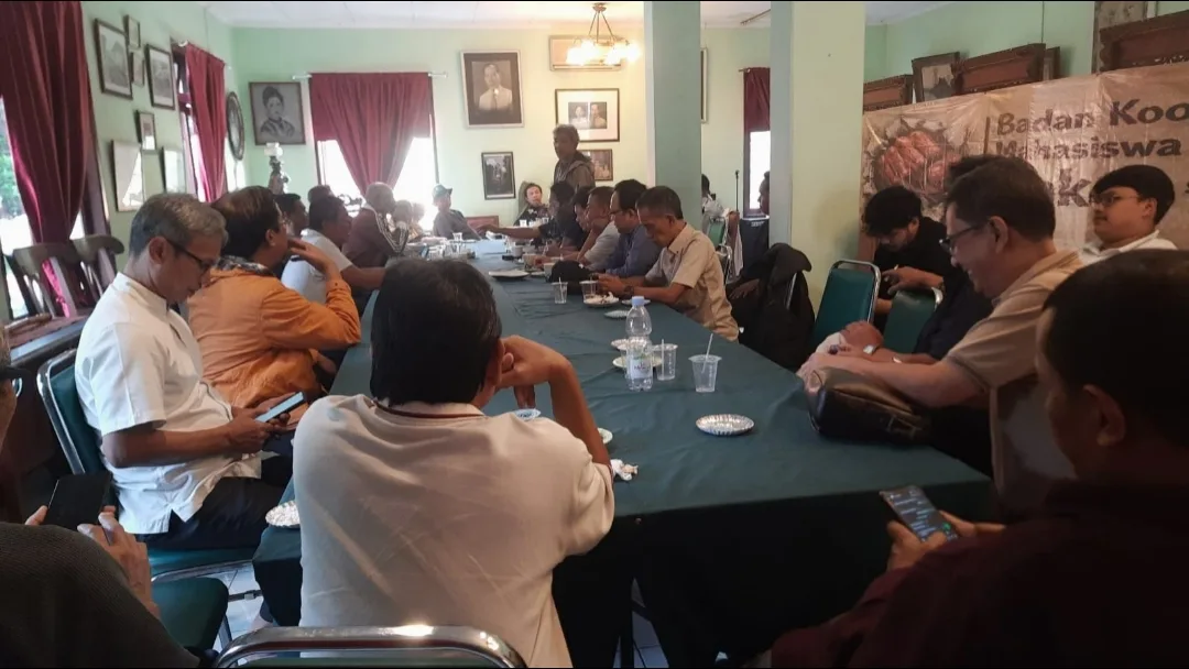 Aktivis BAKOR Bandung Generasi 80-an Gelar Silaturahmi, Soroti Ancaman Oligarki hingga Stabilitas Demokrasi