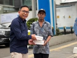 BRI Bogor Pajajaran Berbagi Makanan kepada Pengguna Jalan di Bulan Ramadan