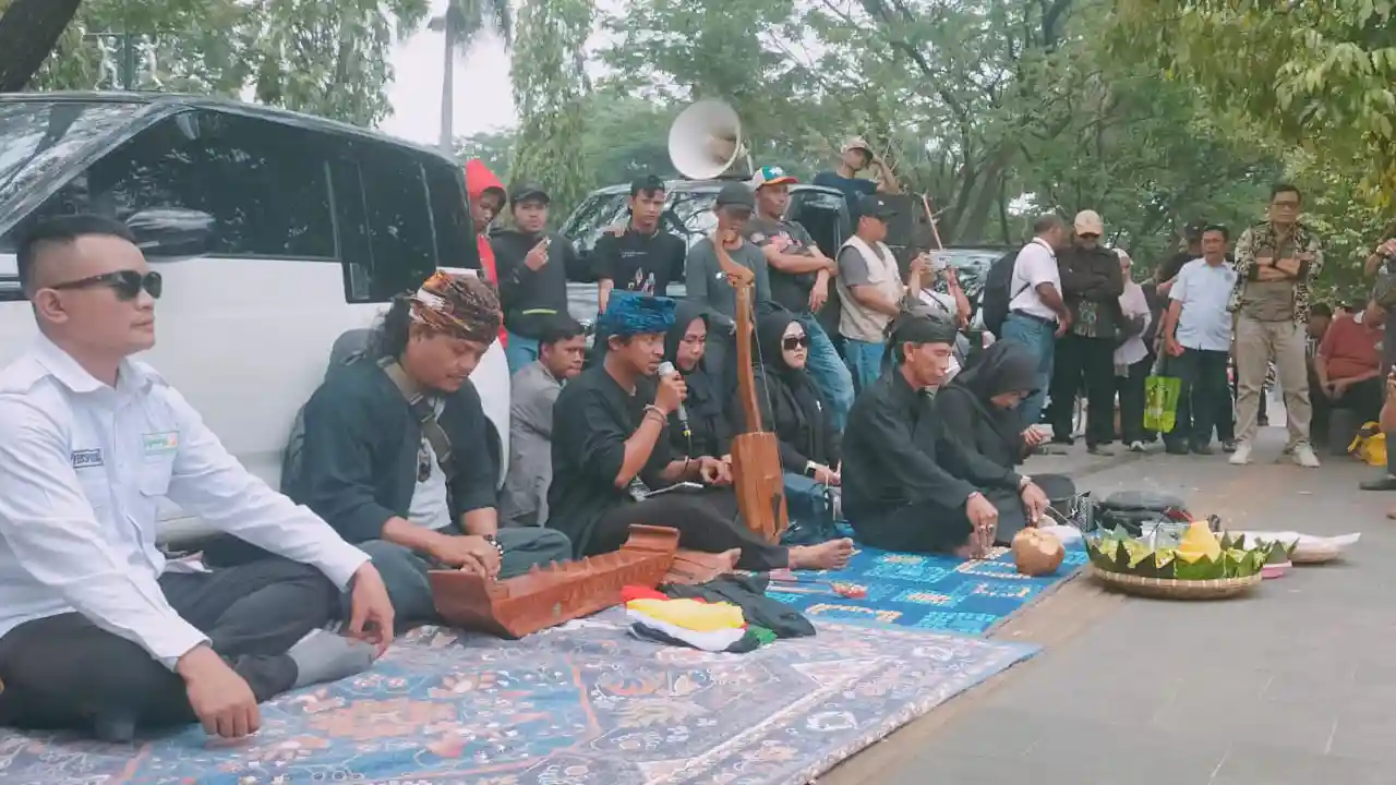BPN Bogor Didemo, Dua Kambing Disembelih: “Syukuran” Usai Sontang Diamankan KPK